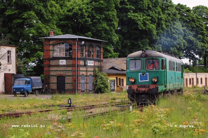 ST43-216_PMI_01_radziolpl